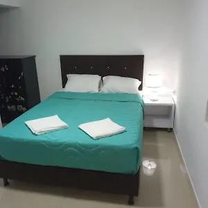 En Apartamento Central, Cerca De Sitios Turisticos Jardin Botanico Y Metro Estacion Universidad Habitación en casa particular Medellín